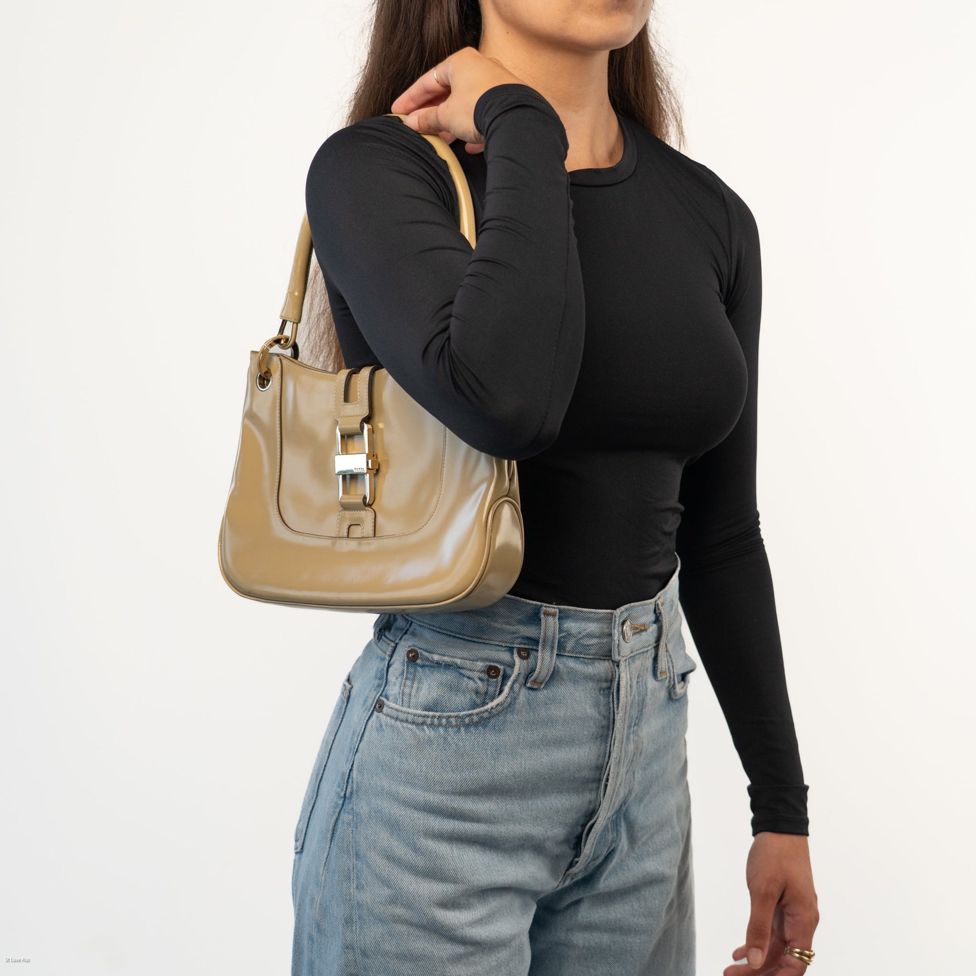 Gucci Jackie Shoulder Bag in Beige Gloss Leather - St. Luxe