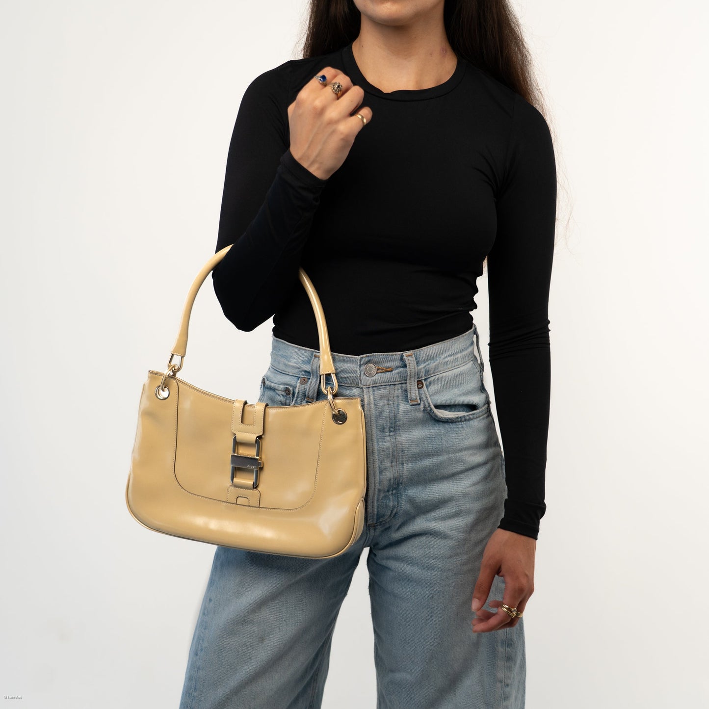 Gucci Jackie Shoulder Bag in Beige Gloss Leather - St. Luxe