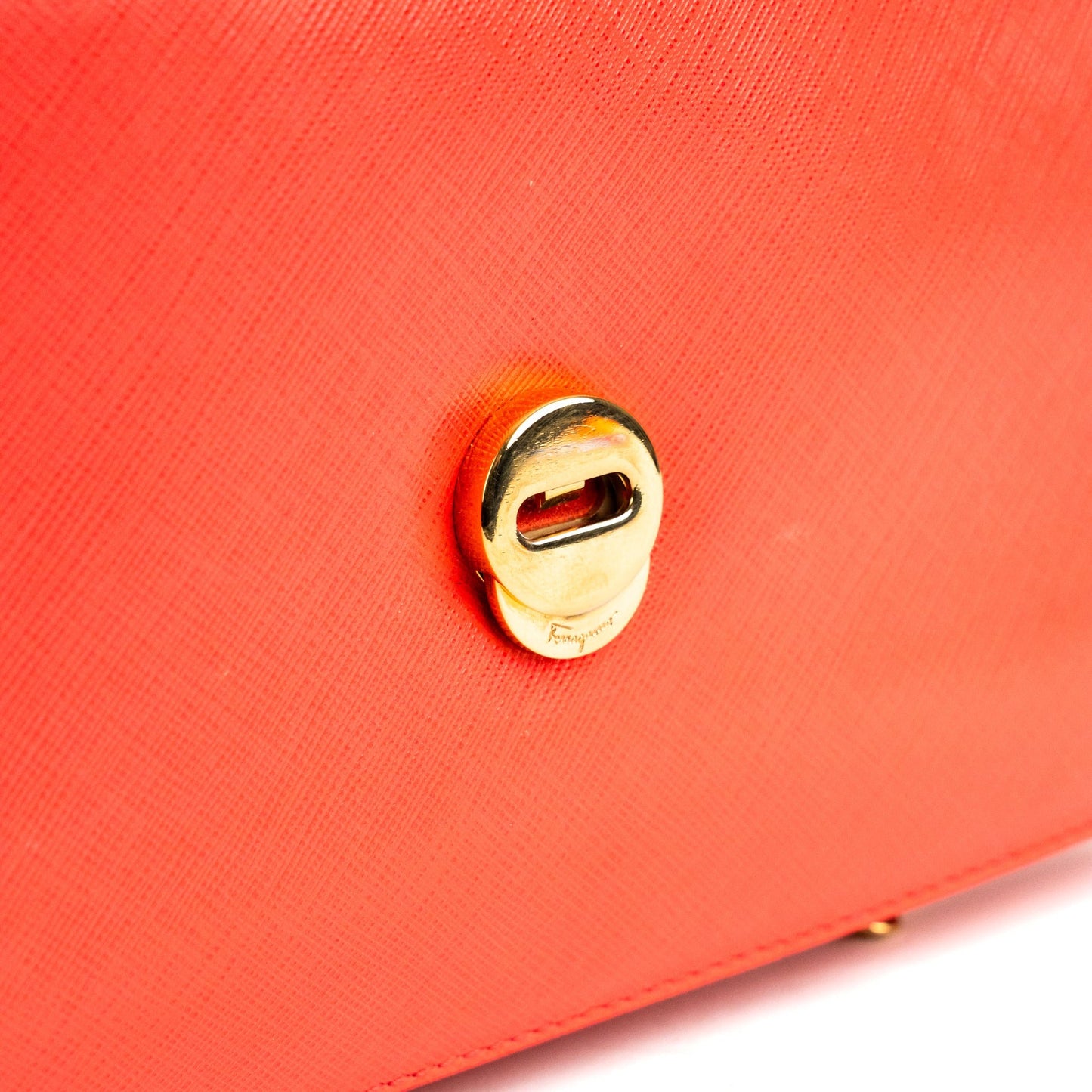 Salvatore Ferragamo Vara Bow Chain Shoulder Bag - St. Luxe