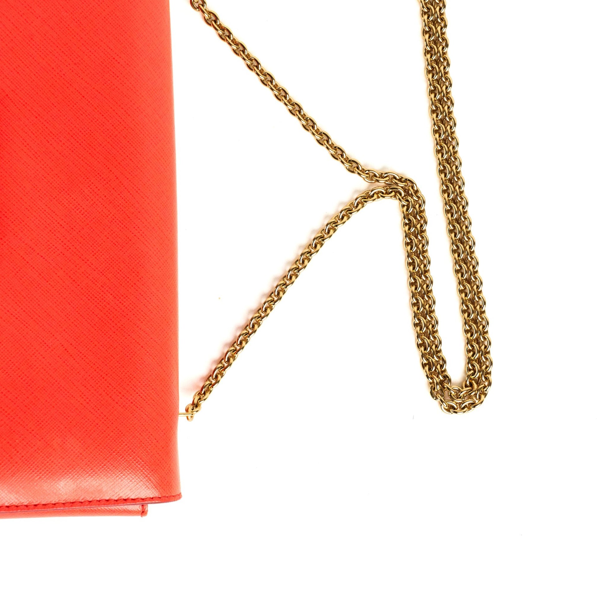 Salvatore Ferragamo Vara Bow Chain Shoulder Bag - St. Luxe
