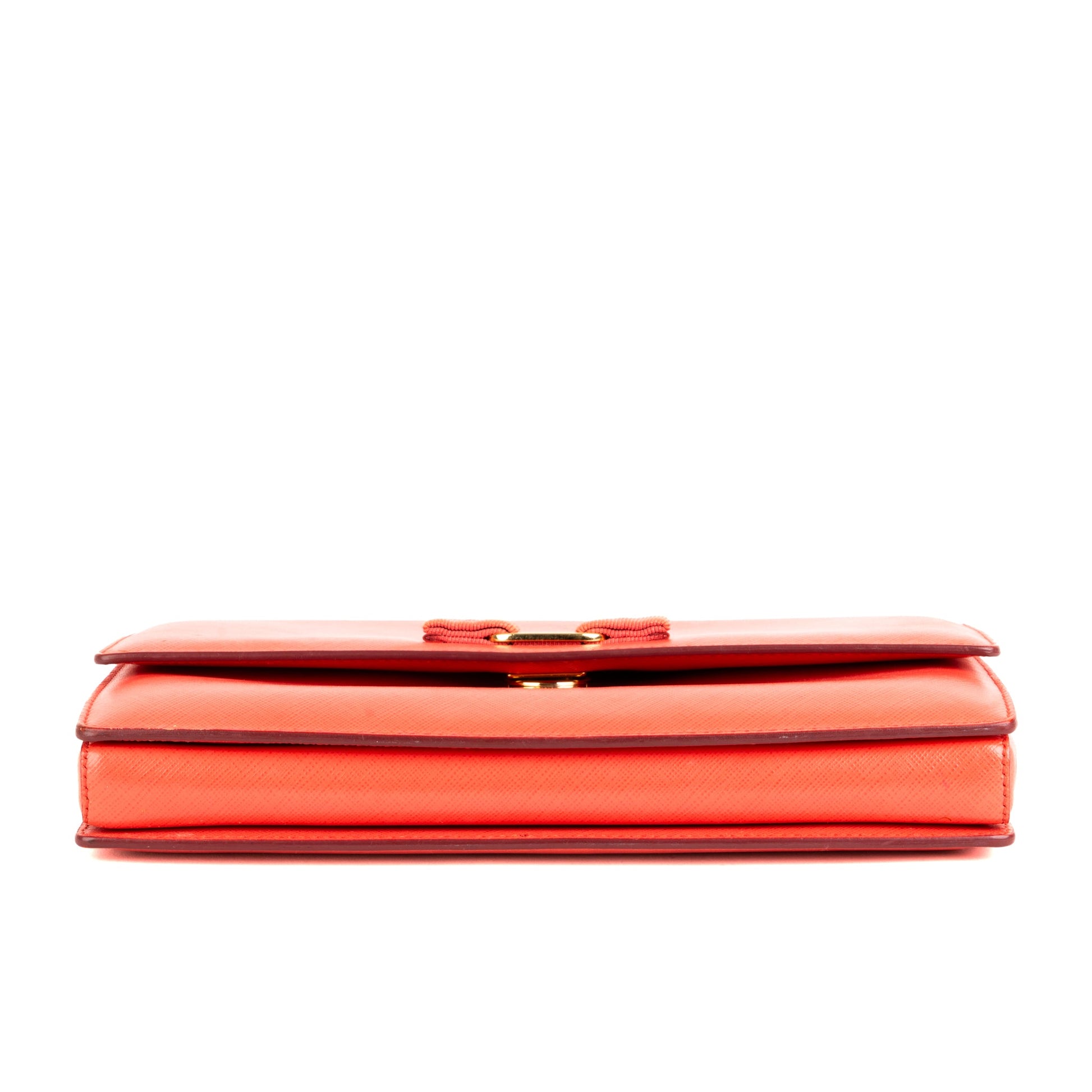 Salvatore Ferragamo Vara Bow Chain Shoulder Bag - St. Luxe